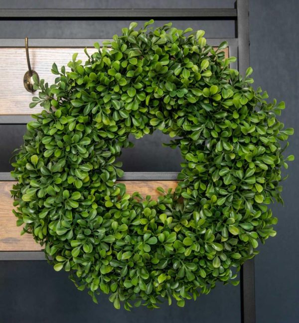 Boxwood Wreath 18" Green | Pioneer Wholesale Wreaths