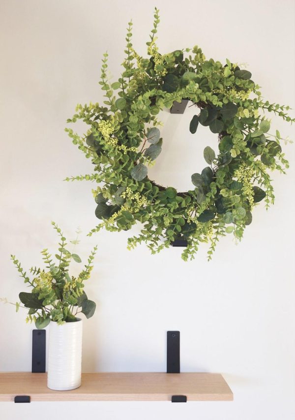 Eucalyptus & Berries Wreath 24" Green | Pioneer Wholesale Wreaths