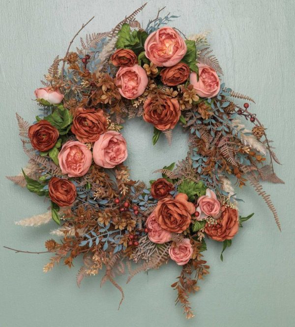 Mixed Fern & Berries Wreath 24" Brown/Burgundy | Pioneer Wholesale Wreaths